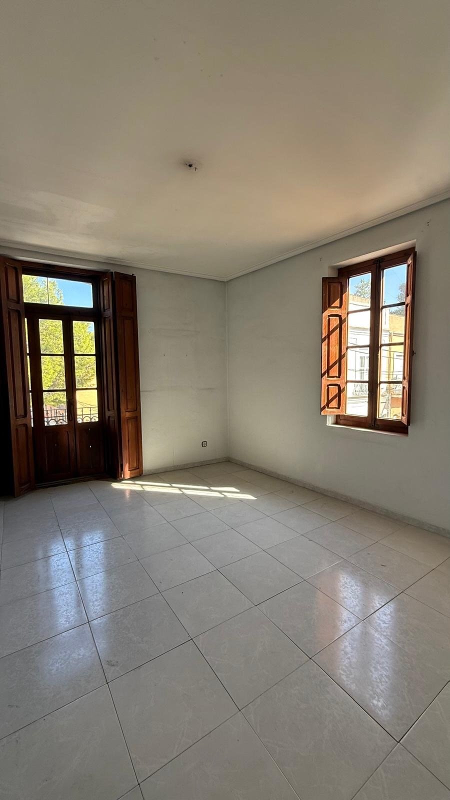 Property 2469 - Image 37